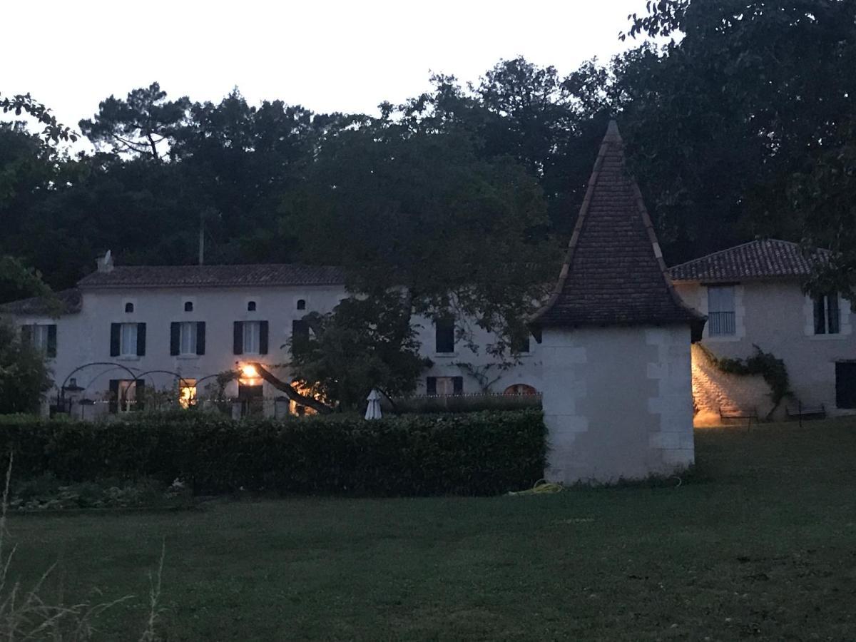 Bed and Breakfast Le Manoir De Nabinaud Екстер'єр фото